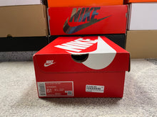 Load image into Gallery viewer, VNDS Nike Dunk Low “Georgetown”
