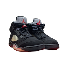 Load image into Gallery viewer, Jordan 5 “Black Metallic”
