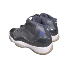 Load image into Gallery viewer, Jordan 11 “Space Jam”
