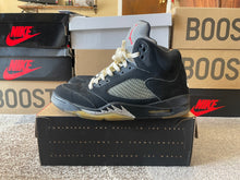 Load image into Gallery viewer, 2016 Jordan 5 “Black Metallic”

