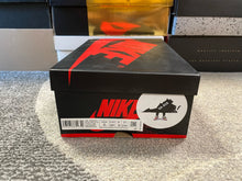 Load image into Gallery viewer, Jordan 1 “Bloodline”
