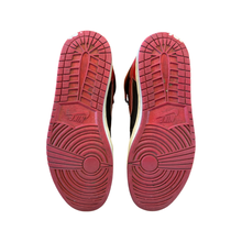 Load image into Gallery viewer, 2001 Jordan 1 “Bred”
