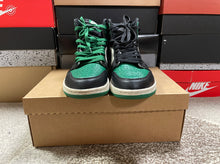 Load image into Gallery viewer, Jordan 1 “Pine Green”
