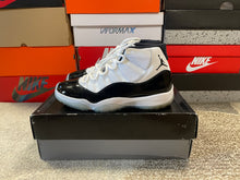 Load image into Gallery viewer, VNDS Jordan 11 “Concord”
