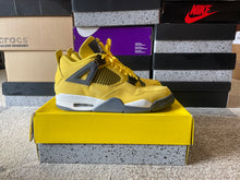 Load image into Gallery viewer, VNDS Jordan 4 “Lightning”
