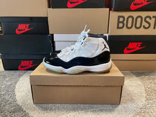 Load image into Gallery viewer, Jordan 11 “Concord”
