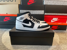 Load image into Gallery viewer, VNDS Jordan 1 Mid “Tuxedo”
