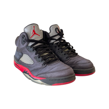 Load image into Gallery viewer, Jordan 5 “Satin Bred”
