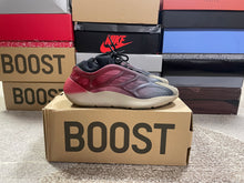 Load image into Gallery viewer, VNDS Yeezy 700 “Fade Carbon”
