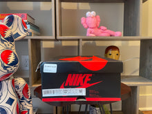 Load image into Gallery viewer, VNDS Jordan 1 “University Blue”
