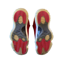 Load image into Gallery viewer, Jordan 11 “Win Like 96”
