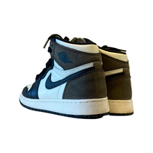 Load image into Gallery viewer, Jordan 1 “Mocha”
