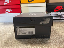 Load image into Gallery viewer, New Balance 2002R
