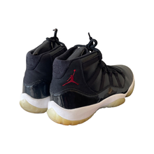 Load image into Gallery viewer, Jordan 11 “72-10”
