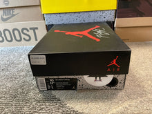 Load image into Gallery viewer, Jordan 4 “Bred”
