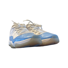 Load image into Gallery viewer, Jordan 11 Low “UNC”
