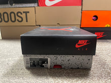 Load image into Gallery viewer, Jordan 4 “Fire Red”

