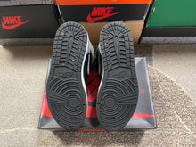 Load image into Gallery viewer, VNDS Jordan 1 “Shadow”
