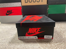 Load image into Gallery viewer, Jordan 1 “Bloodline”
