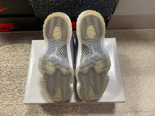 Load image into Gallery viewer, Jordan 11 “Cool Grey”
