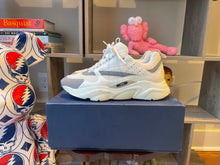 Load image into Gallery viewer, Christian Dior B22 Sneakers
