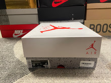 Load image into Gallery viewer, Jordan 4 “White Oreo”
