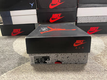 Load image into Gallery viewer, Jordan 4 “Fire Red”
