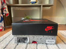 Load image into Gallery viewer, VNDS Jordan 4 “Fire Red”
