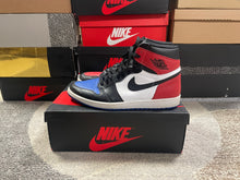 Load image into Gallery viewer, Jordan 1 “Top 3”
