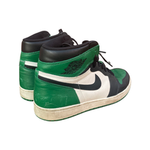 Load image into Gallery viewer, Jordan 1 “Pine Green 1.0”
