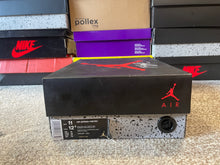 Load image into Gallery viewer, Jordan 4 “Bred”
