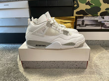 Load image into Gallery viewer, Jordan 4 “White Oreo”
