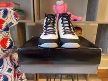 Load image into Gallery viewer, Jordan 9 “University Blue”
