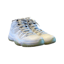 Load image into Gallery viewer, Jordan 11 “Legend Blue”

