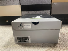 Load image into Gallery viewer, VNDS Jordan 4 “Neon 95”
