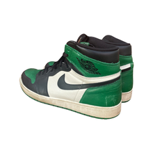 Load image into Gallery viewer, Jordan 1 “Pine Green 1.0”
