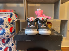 Load image into Gallery viewer, VNDS Jordan 3 “Black Cement”
