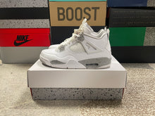 Load image into Gallery viewer, Jordan 4 “White Oreo”
