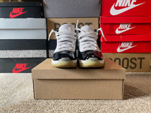 Load image into Gallery viewer, Jordan 11 “Concord”
