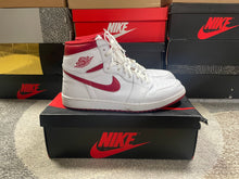 Load image into Gallery viewer, Jordan 1 “Metallic Red”

