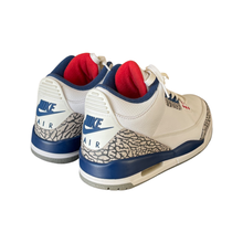 Load image into Gallery viewer, Jordan 3 “True Blue”
