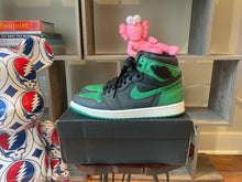 Load image into Gallery viewer, Jordan 1 “Pine Green 2.0”
