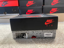 Load image into Gallery viewer, Jordan 4 “Fire Red”
