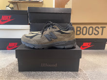Load image into Gallery viewer, VNDS New Balance 990 “Jjjjound Brown Black”
