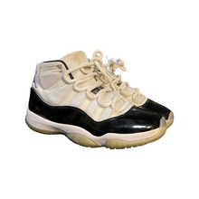 Load image into Gallery viewer, Jordan 11 “Concord”
