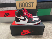 Load image into Gallery viewer, Jordan 1 “Bloodline”
