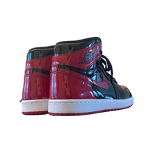 Load image into Gallery viewer, VNDS Jordan 1 “Patent Bred”
