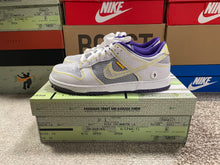 Load image into Gallery viewer, Nike Dunk Low x Union Passport “Court Purple”
