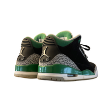 Load image into Gallery viewer, Jordan 3 “Pine Green”
