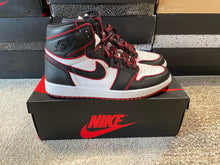 Load image into Gallery viewer, Jordan 1 “Bloodline”
